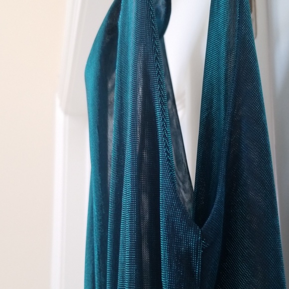 Dress - Picture 7 of 7